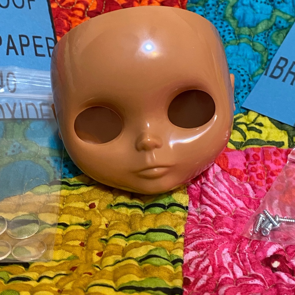 Blythe factory customization mini kit.NWOT